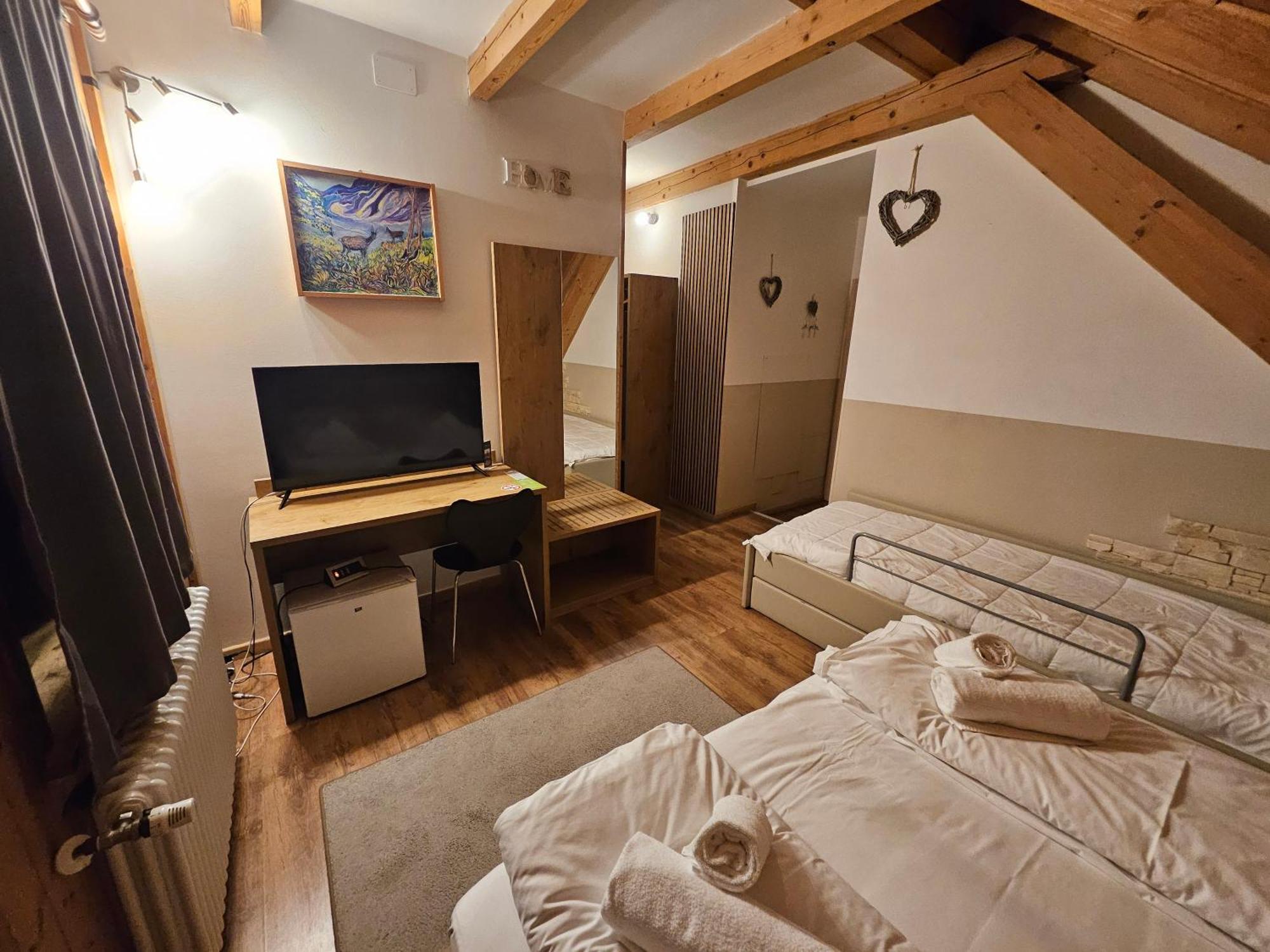 Hotel Tarvisio Four Seasons Exterior photo